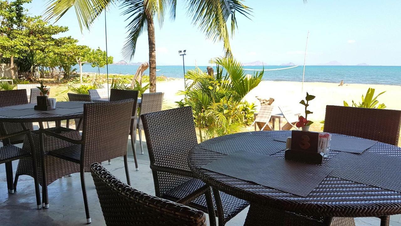 Luwansa Beach Hotel Labuan Bajo Exterior photo